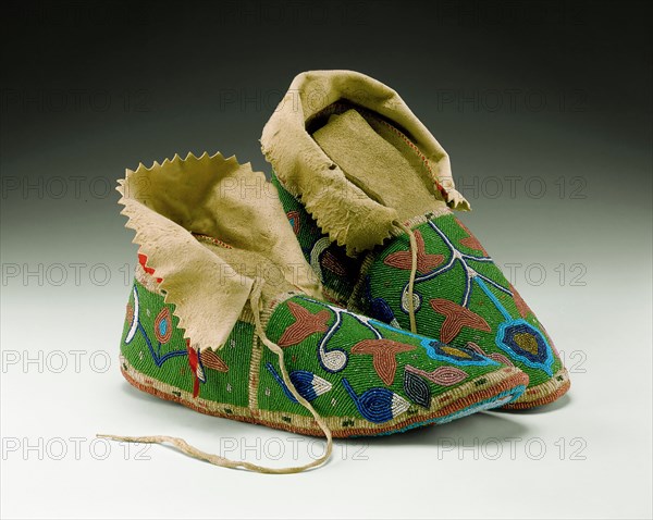 Eastern Sioux, Native American, Moccasins, ca. 1890, buckskin, rawhide, fabric, and glass beads, Overall (1988.31.A): 4 × 9 1/2 × 3 3/4 inches (10.2 × 24.1 × 9.5 cm)