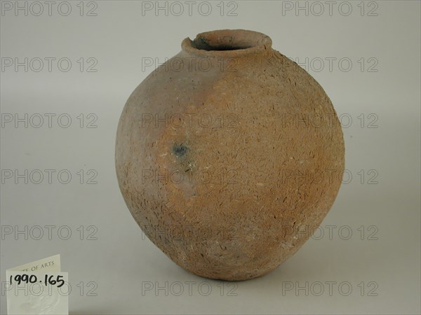 Egyptian, Ovoid Jar, between 3300 and 3100 BCE, Terracotta, Overall: 7 3/4 × 7 5/8 inches (19.7 × 19.4 cm)