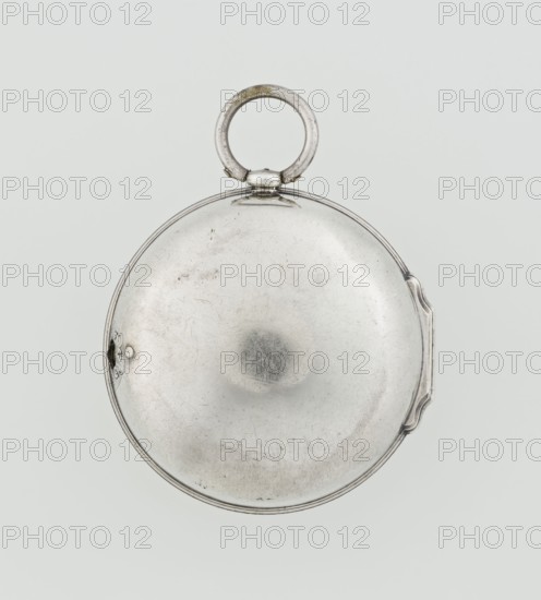 Pocket watch by John Bushman 1692–1720. Silver pocket watch in three cases: outer case covered with leather, decorated on the rim with studded silver rosettes; middle and inner cases plain. On the underside of the inner case the casemaker's initial H and the number 3081. Transparent lid. Silver champlevé dial with Roman numeral hour markers and Arabic minute markers in oval reserves on a matte background; central circular reserve with the watchmaker's signature on two semicircular plates reading BUSHMAN and LONDON; date window at the bottom. Steel hands with openwork hour hand. Movement with a plate skeleton, spring drive, worm gear, and Gall chain. Spindle escapement. Gilded lower plate with an openwork English-style bun in the form of a wreath filled with acanthus tendrils and an openwork grid, connected by a mascaron mask with an openwork bun foot. Hair adjustment is a rotating silver-plated dial with a scale I–VI. Engraved on the plate in italics: Jn Bushman 3081 / LONDON. Dated c....