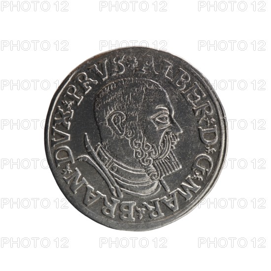 trojak, Vogelwaider Vogelwaid, Eustachius mintmaster/publisher, Decius, Jost Ludwik fl. 1528–1535 co-creator/mint manager, Albrecht Hohenzollern Prince of Prussia; 1490–1568 — iconography: male busts in armour, stars. Obv.: male bust in armour in profile turned to the right; short hair, beard with sideburns. Inscription around the rim: *ALBER DG MAR BRAN DVX PRVS; continuous border, floral motifs between the words. Rev.: in the continuous border an inscription in six lines: *III*/.GROSS:AR:/.TRIPLEX./.ALBER:DVC./.PRVSSIE./*I538* 1538. Ducal Prussia 1525–1701, Königsberg mint. Coin, diameter 22.0 mm, weight 2.63 g, axis 170°., A round metallic object with a worn silver-gray surface showing a raised profile of a bearded man facing right, with detailed hair and a curly beard, surrounded by a raised border and a ring of decorative raised characters, all on a white background.