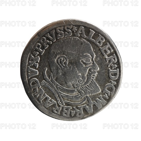 Trojak, Vogelwaider Vogelwaid, Eustachius mintmaster/publisher; Decius, Jost Ludwik fl. 1528–1535 co-creator, mint manager. Albrecht Hohenzollern Prince of Prussia; 1490–1568 — iconography: male bust in armour, stars. Obverse: male bust in armour in profile facing right; short hair, beard with sideburns. Inscription around rim: *ALBER DG MAR BRAN DVX PRVSS*; continuous border, floral motifs between words. Reverse: continuous border inscription in six lines: *III*.GROSS:AR:/.TRIPLEX./.ALBE.:DVC./.PRVSSIE./*I540* 1540. Ducal Prussia 1525–1701, Königsberg mint. Coin; diameter 22.2 mm; weight 2.43 g; axis 170°., A round metallic object with a worn, dark silver surface showing a raised profile of a man's head in side view, with visible ear, short hair, and stylized facial hair; the portrait is surrounded by a raised border and a ring of raised, decorative characters around the edge; the surface shows scratches and small dents; visible colors include dark silver, gray, and hints of darker ta...
