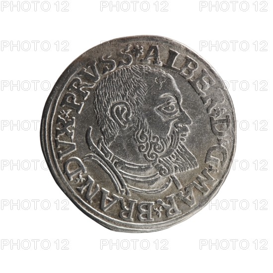 Trojak, Vogelwaider Vogelwaid, Eustachius mintmaster / publisher; Decius, Jost Ludwik fl. 1528–1535 mint manager / co-creator. Albrecht Hohenzollern Prince of Prussia; 1490–1568 — iconography: male busts in armour, stars. Obverse: male bust in armour in profile turned to the right; short hair, beard with sideburns. Inscription around the rim: *ALBER DG MAR BRAN DVX PRVSS. Double continuous border, floral motifs between the words. Reverse: within a double continuous border an inscription in six lines: -III-.GROSS:AR:/.TRIPLEX./.ALBER:DVC./.PRVSSIE./-I540-. The denomination and date are between trefoil marks. 1540. Ducal Prussia 1525–1701, Königsberg mint. Coin; diameter 22.4 mm, weight 2.52 g, axis 270°., A round metallic object with a worn silver-gray surface showing a raised profile of a bearded man facing right, with detailed hair and curled beard, surrounded by a raised border and a ring of raised characters around the edge; the background beyond the object is white.