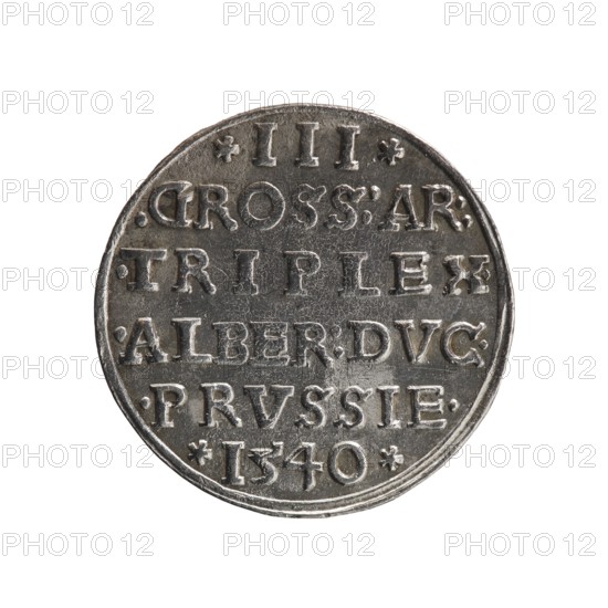 Trojak, Vogelwaider Vogelwaid, Eustachius; publisher: Decius, Jost Ludwik fl. 1528–1535 co-creator; iconography: Albrecht Hohenzollern Prince of Prussia; 1490–1568 — male busts in armour, stars. Obverse: male bust in armour in profile turned right; short hair, beard with sideburns. Inscription around rim: *ALBER DG MAR BRAN DVX PRVSS; continuous border, floral motifs between the words. Reverse: within a double continuous border an inscription in six lines: *III*/.GROSS:AR:/.TRIPLEX./.ALBER:DVC./.PRVSSIE./*1540*; date 1540, Königsberg, Ducal Prussia 1525–1701. Coin; diameter 22.2 mm; weight 2.46 g; axis 200°., A round metallic coin with a worn surface, shown against a plain white background. The coin is mainly silver-gray with darker gray areas in the recessed parts and slight brownish tarnish near the edge. The face of the coin has a raised rim and several lines of stamped raised lettering and punctuation forming horizontal bands; the raised elements appear lighter silver where worn an...