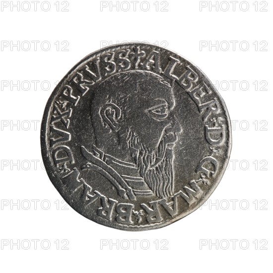 trojak; Straub Strawb, Heinrich mintmaster/publisher; Decjusz, Jost Ludwik fl. 1528-1535 mint manager/co-creator. Albrecht Hohenzollern Prince of Prussia; 1490-1568 — iconography: male busts in armour, trefoils. Obverse: male bust in armour in profile to the right; short hair, long beard with sideburns; rim inscription beginning with a trefoil: -ALBER DG MAR BRAN DVX PRVSS pearl border, plant motifs between words. Reverse: in the pearl border an inscription in six lines: -III-.GROSS:AR:/.TRIPLEX./.ALBER:DVC./.PRVSSIE./-I54Z- denomination and date between trefoil marks. Date: 1542. Place: Ducal Prussia 1525–1701, Königsberg mint. Object: coin trojak. Diameter 21.3 mm; weight 2.53 g; axis 290°., A round metallic coin shown against a white background with a raised portrait of a bearded man in profile and decorative raised edging, the coin surface showing wear and textured scratches; visible colors include silver, gray, and hints of darker tarnish.