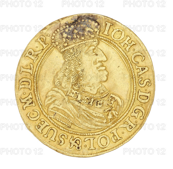 Gdansk ducat; maker: Daniel Lesse (active 1656–1685); subject: John II Casimir Vasa (King of Poland, 1648–1668). Obverse: crowned right-profile bust of the king, wearing the Order of the Golden Fleece, within a rope rim inscribed IOH.CAS.DGR POL.& SUEC.MDLRP. Reverse: Gdansk coat of arms held by two lions, a wreath with a flower at top, cartouche at bottom dividing letters DL; corded rim inscribed MON:AUREA CIVITAT.GEDANEN.1661. Date: 1661. Medium: coin (ducat). Weight: 3.47 g. Location: Gdansk, Poland.