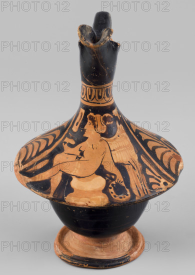 Red-figure epichysis with a depiction of Eros; palmettes (iconographic); southern Italian pottery; ca. 330 BC; Apulia; vessel, epichysis; weight 0.166 kg; maker/author unknown.