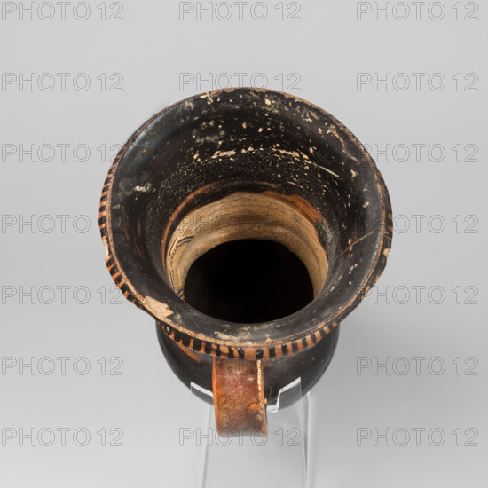 Red-figure rhyton in the shape of a boar's head with a woman's head on the neck, Stoke-on-Trent Group, southern Italic (Apulia), 2nd half of the 4th century BC (formerly dated 330–310 BC), boar iconography; vessel (rhyton); height 12.2 cm, width 22.5 cm, depth 10 cm, weight 0.42 kg.