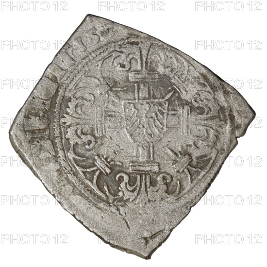 Teutonic quarter-guilder clip, Albrecht Hohenzollern (prince in Prussia; Grand Master; 1490–1568); Wille, Albrecht (fl. 1520–?), publisher; Plate, Dominik (fl. ?–1527), publisher. R7 (rarity). Iconography: lily-shaped cross; Madonna and Child; Madonna on the crescent. War coins (1520–1521). Teutonic Knights (order). Obverse: Virgin Mary and Child resting on a crescent; on the rim, between pearly borders, an inscription beginning with a shield bearing an eagle. Reverse: cross with arms terminating in finials, between them plant motifs; at the intersection of the arms, a shield with an eagle; on the rim, between pearly borders, an inscription. Date: 1521. State of the Teutonic Order (1226–1525), Königsberg. Clip coin. Diameter 24.8–24.9 mm. Weight 5.88 g. Axis 270°.