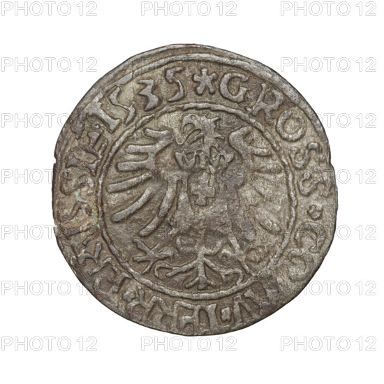 Prussian grosz - forgery; Sigismund I the Old (King of Poland; 1506–1548) (for the original); eagles; Polish coins; Jagiellonians (dynasty); coats of arms; Eagle (coat of arms); male busts; royal bust; Sigismund I the Old (King of Poland; 1467–1548) - iconography. Obv.: Crowned male bust in profile turned to the right; in the rim between the pearl borders an inscription: .SIGIS.I.REX., .DO.TOCI.PRVSSI. Rev.: The Eagle of Royal Prussia; in the rim between the pearl borders the inscription: .GROSS.COMV.TERR.PRVSSIE.1535. Date: after 1535. Place: Torun, Poland. Object: coin, counterfeit. Diameter: 23.0 mm / 23.7 mm. Weight: 1.82 g.
