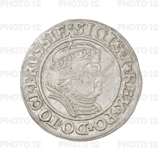 Prussian grosz, Sigismund I the Old (King of Poland; 1506–1548). Obverse: Crowned male bust in profile turned to the right; in the rim between pearly borders an inscription: .SIGIS.I.REX.PO.DO.TOCI.PRVSSIE Rw. Reverse: The Eagle of Royal Prussia; in the rim between the pearl borders the inscription: .GROSS.COMV.TERR.PRVSSIE.1535. 1535. Poland, Torun. Coin; diameter 23.8–24.0 mm; weight 1.9 g. Subjects/tags: eagles, Polish coins, Jagiellonians (dynasty), emblems, Eagle (emblem), male busts, royal bust, Sigismund I the Old — iconography.