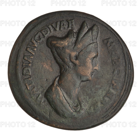 Sestertius, Trajan (53–117; Roman emperor 98–117). Obverse: bust of Matidia the Elder (Trajan's niece; 68–119), dressed in a robe, hair tied with a necklace and topped with a precious stone, right; rim inscription: MATIDIA AVG DIVAE MARCIANAE F. Reverse: Matidia stands straight, head turned left, hands held above Sabina (Roman empress; 85–137) and Matidia the Younger; rim inscription: PIETAS AVGVST. Date: 98–117. Rome, Roman Empire (27 BC–476). Coin (sestertius), weight 28.07 g.