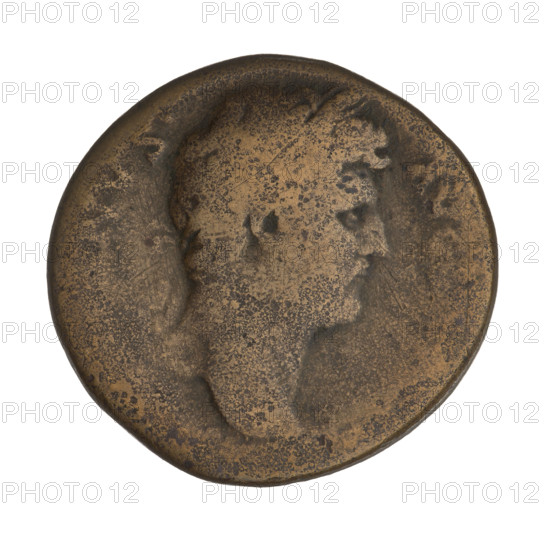 Sestertius of Hadrian (76–138; Roman emperor 117–138). Obverse: Bust of Hadrian with laurel wreath facing right; rim inscription: VSAV. Reverse: Fortuna standing left, wearing a long robe, holding a rudder in her right hand and a cornucopia in her left; rim inscription obliterated; letters SC on both sides of the figure. Date: 119–138, Rome, Roman Empire (27 BC–476). Coin; weight 25.70 g.