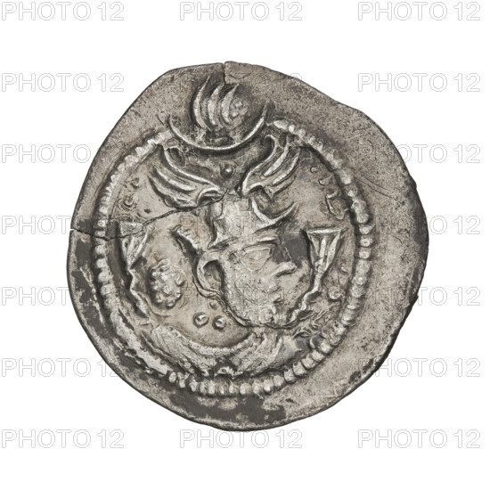 drachma, Peroz I (ruler of Persia; 459–484), busts, crescents, crowns, altars, Iran, korymbos, Persia, fire altar, Sassanid art, Sassanid Kingdom. Obv.: bust of Peroz I facing right; on his head a winged crown, above it a crescent topped with a korymbos; Pahlavi legend. Rev.: fire altar with two orants (king and priest?) on the sides, above the altar a star and a crescent; pearl rim; Pahlavi legend. 459–484. Coin: diameter 26.0 × 26.5 mm, weight 3.95 g.