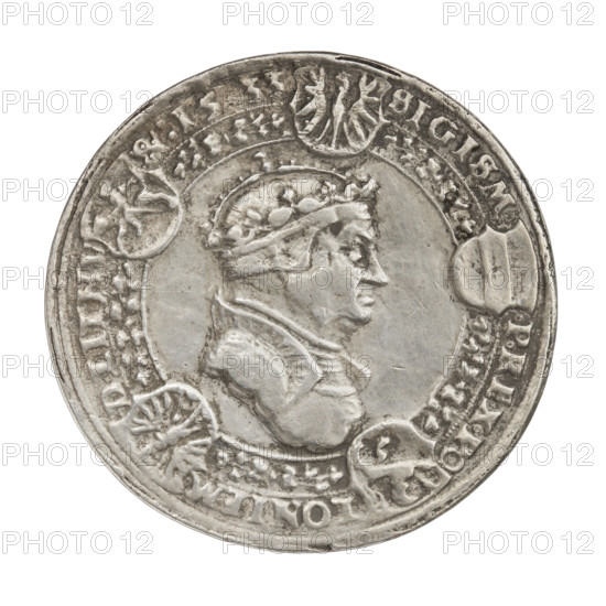 Crown medal thaler, Sigismund I the Old (King of Poland; 1506–1548). Obverse: Bust of Sigismund I in a bonnet and crown; in the rim five shields with the coats of arms of Poland, Lithuania, Royal Prussia, Red Ruthenia, and Austria; rim inscription divided by coats of arms: SIGISM P REX PO LONIE MD LITHV 15 33. Reverse: Bust of Sigismund Augustus in a bonnet and crown; in the rim shields with the coats of arms of Poland, Lithuania, Royal Prussia, Red Ruthenia, and Bona Sforza; rim inscription divided by shields: SIG : AVG : SECVND FILIVS : REX PO LON sc. Dated 1533, Torun, Poland; coin weight 31.02 g.