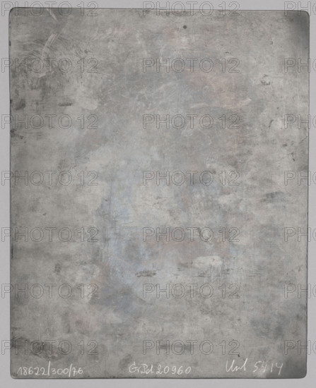 Highlander, Ignacy Lopienski (1865–1941), graphic artist; highlanders, haymaking; 1930; Warsaw; graphic plate; height 27.3 cm, width 22 cm, A worn rectangular surface with rounded corners fills the frame, showing a weathered, uneven texture in shades of gray with subtle areas of pale blue and muted brown; the surface has smudges, scuffs, and faint circular marks, with darker gray edges and a narrow lighter border around the perimeter.