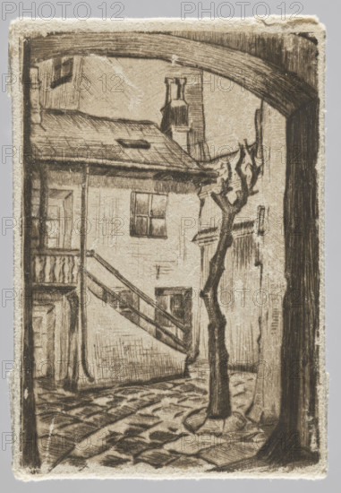 Yard with a dead tree; graphic artist; trees; urban courtyards; tenement houses; Polish graphics; after 1915; graphics; graphic matrix; graphic plate; height 14.6 cm; width 10.1 cm; thickness 0.1 cm WQXBCFS