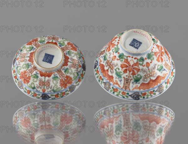 Bowl with lid; colored porcelain; Qing dynasty (Qianlong period/style), 1736–1795; decorated with bats, longevity shou, lotus tendrils, lotuses, and peaches; China; vessel; height 9 cm, diameter 10.7 cm; maker: Ignacy Jan Paderewski (1860–1941)