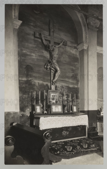 Crucifix, photograph by Jan Bulhak (1876–1950), 1931. Interior of Vilnius Cathedral (Archcathedral Basilica of St. Stanislaus and St. Ladislaus), sacred sculpture; flood in Vilnius 1931. Photograph of Vilnius; 16.9 × 10.5 cm.