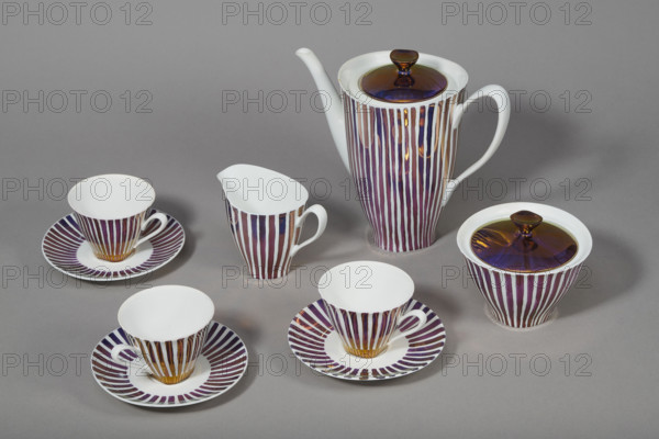 'Carry' coffee set, Cmielów SA Porcelain and Ceramic Products Factory (1920–1939; 1946–1951), manufacturer; Potacki, Wincenty (1904–2001), style 1955–1965; Polish colored porcelain, 1960–1962; Cmielów; vessel