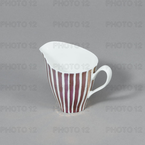 Milk jug from the 'Carry' coffee set; designer Wincenty Potacki (1904–2001); manufacturer Fabryka Porcelany i Wyrobów Ceramicznych Cmielów SA; Polish porcelain; style 1955–1965; colored porcelain; dated 1960–1962; Cmielów; vessel