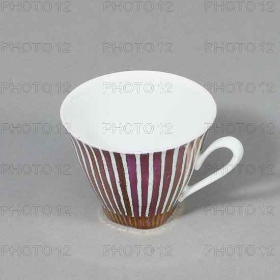 Cup and saucer from the 'Carry' coffee set, Cmielów SA Porcelain and Ceramic Products Factory, manufacturer Potacki, Wincenty (1904–2001), style 1955–1965, Polish colored porcelain, saucer broken into small fragments, 1960–1962, Cmielów, vessel