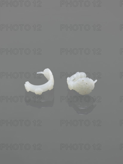 Pair of earrings; maker: Rubiec-Masalski, Fyodor Vasilyevich (1865-1920?); Chinese art; Chinese; maker: Tulisov, Jerzy (1943- ); rosettes (ornament); Qing (style); Qing (1644–1911); women's ornaments; jewelry; floral (ornament); 19th century; China; decoration