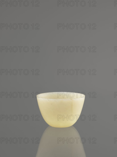 Bowl; maker: Fyodor Vasilyevich Rubiec-Masalski (1865–1920?); Chinese art; culture: Chinese; maker: Jerzy Tulisov (1943– ); period/style: Qing (1644–1911), Qing (style); type: decorative vessel; date: 19th century; place: China; dimensions: height 3.2 cm, diameter 6.0 cm