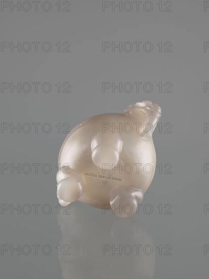 Ding-type incense burner with cover; lions; ceremonial vessels; fo; incense burners; Chinese art; Chinese; 20th century; decorative vessel; height 12.0 cm; width 11.0 cm; depth 7.5 cm WQXBCFS