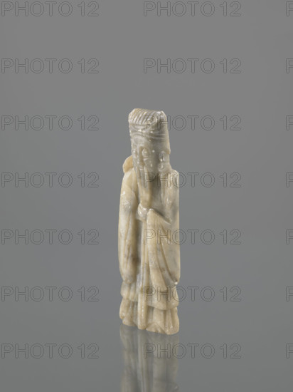 Scholarly official; Chinese; sages; scholars; 20th century; China; bas-relief; height 16.0 cm; width 5.5 cm; depth 2.0 cm WQXBCFS