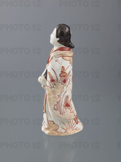 Beauty (bijin), Japanese art, Japanese, Edo (1603–1868), imari, women, bijin, plant (ornament), kimonos, 19th century (Edo period), Japan, figurine; height 24.0 cm, width 10.0 cm, depth 9.0 cm