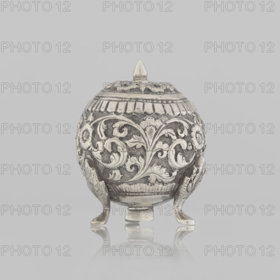 Salt cellar; Indian; 19th century; plant tendril and floral motifs; salt and spice vessel; plant ornament; vessel; height 5.0 cm; diameter 4.0 cm WQXBCFS