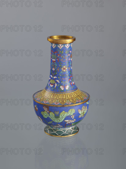 Vase, Rubiec-Masalski; Fyodor Vasilyevich (1865–1920?); Tulisov, Jerzy (1943– ); Chinese art; Chinese; Qing (1644–1911); Boxer Rebellion (1899–1901); lotuses; lotus tendril (ornament); plant tendril; flower tendril; cloisonné (enamel); waves; 19th century; China; vessel; height 22.7 cm; diameter 12.5 cm