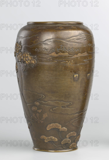 Vase; Rubiec-Masalski; Fyodor Vasilyevich (1865–1920?); Tulisov, Jerzy (1943– ); Japanese art; Japanese; Meiji (1868–1912); vases; bronzes; trees; pines; flowers; sakura; samurai; birds; boats; late 19th century (Meiji period, 1868–1912); Japan; vessel; height 15.6 cm; diameter 10.7 cm