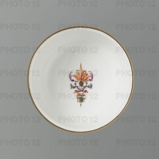 Hemispherical bowl, Koenigliche Porzellain Fabrique, Meissen (1710–1763), manufacturer; ca. 1750; Meissen; vessel; height 4.7 cm, width 8 cm
