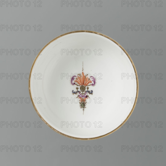 Hemispherical bowl, Koenigliche Porzellain Fabrique, Meissen (1710–1763), manufacturer, ca. 1750, Meissen; vessel; height 4.7 cm, width 8 cm