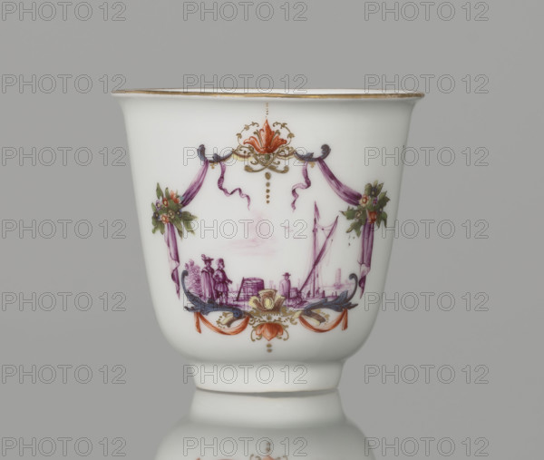Tall chalice cup, Koenigliche Porzellain Fabrique, Meissen (1710–1763), manufacturer, ca. 1750, Meissen, vessel, height 7 cm, width 7.2 cm