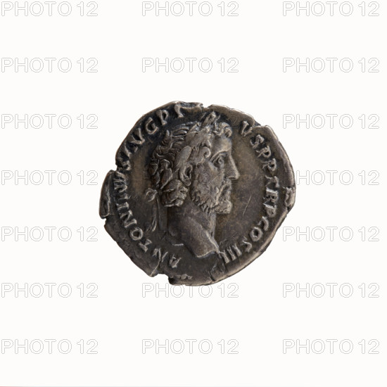 Denarius, Antoninus Pius (86–161; Roman emperor 138–161), issuer; Marcus Aurelius (121–180; Roman emperor 161–180), caesar 139–161; Marcus Aurelius (heir to the throne 138–161) — iconography. Obverse: Head of Antoninus Pius with laurel wreath to the right, inscription 'ANTONINVS AVG PI - VS PP TR P COS III' around. Reverse: Head of young Marcus Aurelius without a covering to the right, inscription 'AVRELIVS CAE - SAR AVG PII F COS' around. Date: 140. Roman Empire (27 BC–476), Rome. Coin, silver. Weight 3.17 g; diameters 18.0–19.0 mm; axis 30°.