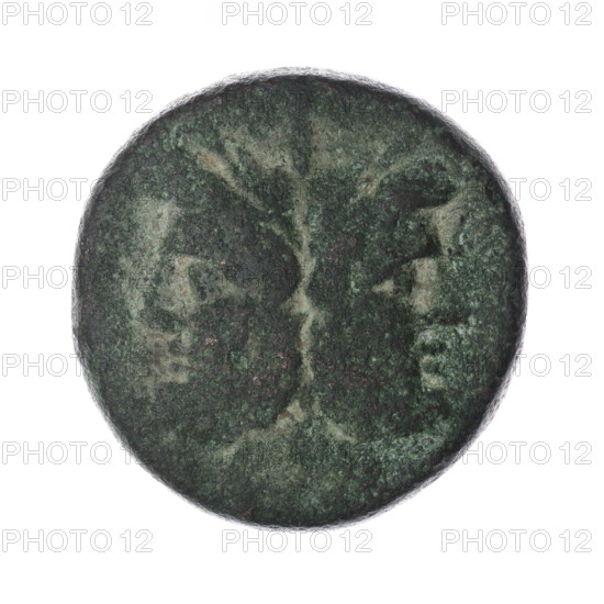 Obv. Head of Janus in laurel wreath; above value sign I. Continuous border. Rev. Ship's prow right; above value sign; below inscription. Pearly border. After 211 BC, Roman Republic (505–27 BC), Rome. Coin, dia. 30.0 mm, weight 28.10 g, axis 180°.