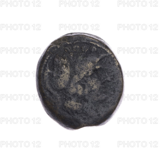 triens; ship's prow (iconographic); head of Minerva (iconographic); Minerva (mythological); helmets; ships; Corinthian helmets. Obv: Head of Minerva in a Corinthian helmet facing right; above the value mark oooo. Rev: Ship's prow facing right; above the inscription MA; below the value mark oooo. After 211 BC; Roman Republic (505–27 BC); Rome. Coin; diameter 22.0 mm; weight 10.87 g; axis 180 degrees. WQXBCFS