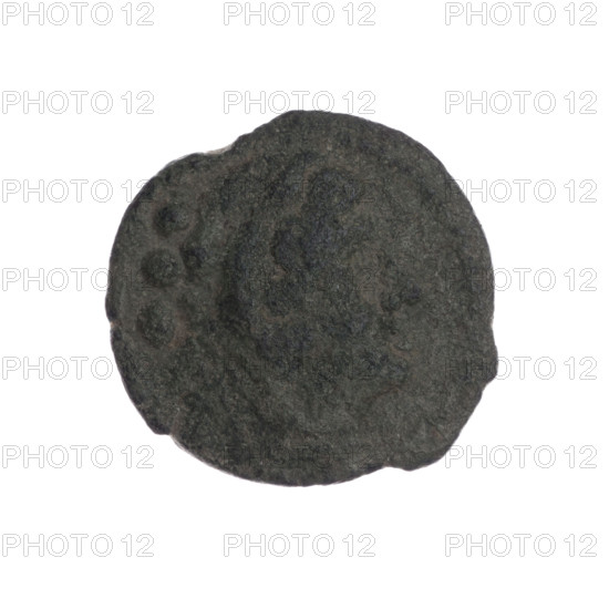 quarter; ship's prow (iconographic); head of Hercules (iconographic); Hercules (mythology); ships. Obv.: Head of Hercules to right; behind it the value mark 'ooo.' Rev.: Ship's prow to right; above inscription 'MA'; below the value mark 'ooo.' After 211 BC. Roman Republic (505–27 BC). Rome. Coin. Diameter 19.0 mm; weight 4.31 g; axis 45°.