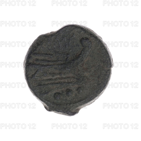 Quarter, publisher; ship's prow (iconographic); head of Hercules (iconographic); Hercules (mythology); ships. Obverse: head of Hercules right; behind it the value mark 'ooo'. Reverse: ship's prow right; above inscription 'MA'; below the value mark 'ooo'. After 211 BC. Roman Republic (505–27 BC). Rome. Coin. Diameter 19.0 mm; weight 4.31 g; axis 45°.