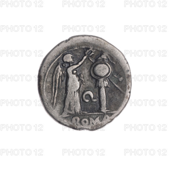 Victoria, publisher, Jupiter (mythology), head of Jupiter, Victoria (personification), trophies, letter Q (issue mark), laurel wreath (attribute), crowning Victoria. Obv. Head of Jupiter in a laurel wreath at right. Pearl border. Rev. Victoria facing right crowns a trophy; between Victoria and the trophy the letter Q; under the line the inscription ROMA. Continuous border. 211–210 BC, Roman Republic (505–27 BC), Apulia mint, coin, diameter 17.3 mm, weight 2.93 g, axis 315°.