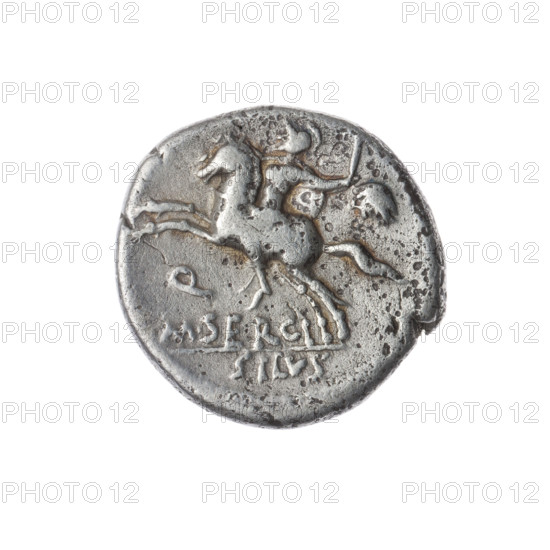 Denarius, Sergius Silus, M. (fl. 116–115 BC), publisher. Obverse: Helmeted head of Roma facing right; in front the inscription EX.SC; behind the value sign X (crossed out) and the inscription A; beaded border. Reverse: Galloping horseman to left with a sword and a severed head; below the letter Q and the inscription M.SERGI; below the line the inscription SILVS; pearl border. Roman Republic, 116–115 BC. Coin; silver; diameter 18.0 mm; weight 3.74 g; axis 135°.