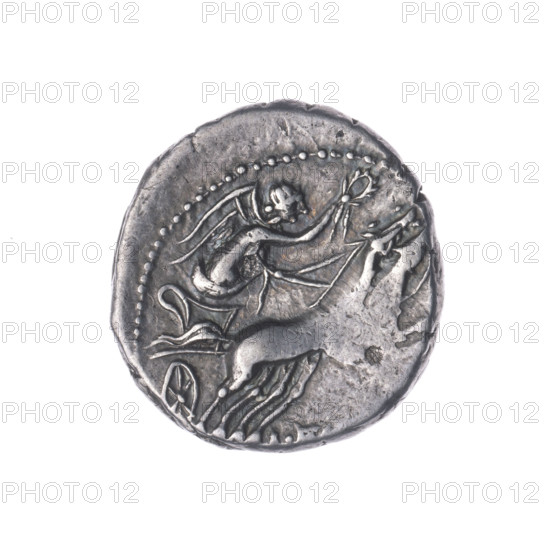 Denarius, Flaminius Chilo, L. (fl. 109–108 BC), publisher. Obverse: Head of Roma in a helmet at right; behind her the inscription ROMA; in front the sign of value X. Pearl border. Reverse: Victoria on a biga to the right, holding reins in her left hand and a wreath in her right. Inscriptions below the line. Bigas, horses. Iconography: head of Roma; Victoria on a biga; laurel wreath; helmets. 109–108 BC, Roman Republic (505–27 BC), Rome. Coin. Diameter 18.6 mm; weight 3.89 g; axis 225°.