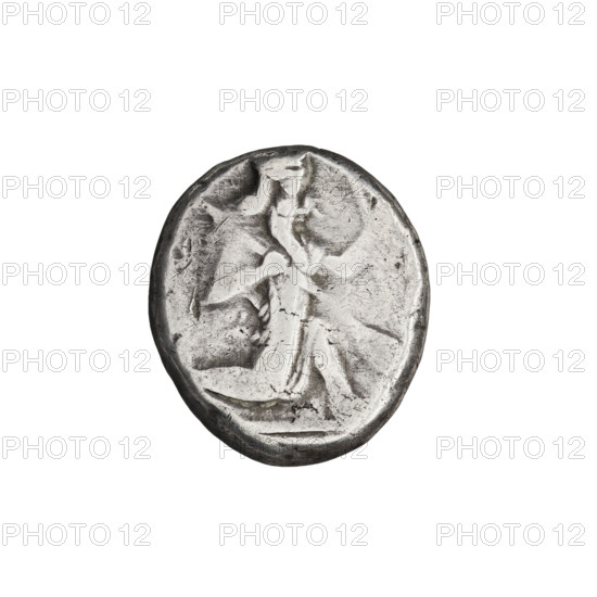 Shekel (5th–4th century BC). Artaxerxes II (404–358 BC). Obverse: King Artaxerxes in a long robe, wearing a crown, facing right, kneeling on his right knee, holding a scepter in his right hand and a bow in his left. Reverse: incusum (iconographic). Persia (place of creation); Achaemenid dynasty (550–330 BC); Iran. Coin; diameter 13.5 × 16.0 mm; weight 5.52 g.