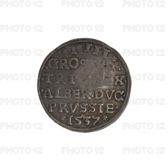 Three-piece coin with the countersignature of the City of Gdansk from 1577. Obverse: male bust in armour, profile turned right; short hair, beard with sideburns. Around the rim the inscription 'ALBER DG MAR BRAN DVX PRVS', continuous border, plant motifs between the words. Countersignature (vertical hook crossed twice with projections in two directions) struck in Gdansk in 1577 during the siege. Reverse: within the continuous border the inscription in six lines 'III GROSS AR TRI X ALBER DVC PRVSSIE 1537'. Maker/publishers: Vogelwaider (Vogelwaid), Eustachius; Decjusz, Jost Ludwik (fl. 1528–1535). Date: 1537. Place: Ducal Prussia (1525–1701), Königsberg. Material/format: coin, diameter 22.3 mm, weight 2.72 g, axis 120°. Condition: good; rarity R5. Motifs: rosettes, plant motifs, male busts in armor.