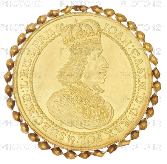 Gdansk Donative - 5 ducat, John II Casimir Vasa (King of Poland; 1648–1668), maker: Gerhard Rogge (fl. 1639–1657). Obverse: bust of the king with a crown, right profile, in armour, lace collar, chain with the Order of the Golden Fleece on the chest; in the chain rim the inscription 'IOAN:CASIM:D:G:REX POL.& SUEC:M:D:L.RUS.PRUS.' Reverse: panorama of the city across the river; at the top the Eye of Providence surrounded by radiant clouds; in a section the coat of arms of Gdansk held by two lions; on both sides '16-56' and below 'G-R'; legend: '5 EX AURO SOLIDO CIVITAS GEDANENSIS FIERI FECIT, 1656.' Poland, Gdansk; coin; diameter 47–47.3 mm; weight 18.32 g; axis 0°., A round gold-colored coin set in a twisted gold-colored metal frame, showing a raised profile portrait of a man wearing an ornate crown and richly detailed clothing, with visible curly hair and decorative patterns on the garment; the coin surface is smooth with embossed edging and a ring of small decorative dots around the p...