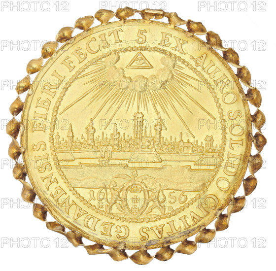 Gdansk donative 5 ducat, 1656. Obverse: bust of King John II Casimir Vasa (right profile) wearing a crown, armor, lace collar, and a chain with the Order of the Golden Fleece; chain rim inscribed 'IOAN:CASIM:D:G:REX POL.& SUEC:M:D:L.RUS.PRUS.' Reverse: panorama of the city across a river; Eye of Providence in radiant clouds above; coat of arms of Gdansk held by two lions; date flanked by G–R. Legend: '5 EX AURO SOLIDO CIVITAS GEDANENSIS FIERI FECIT.' Maker: Gerhard Rogge (fl. 1639–1657). Polish coin; diameter ~47–47.3 mm, weight 18.32 g, axis 0°., A round gold-colored medallion with a twisted decorative edge, showing an engraved scene of a skyline with spires and towers and a stylized sun with rays and a small triangular motif above a band of cloud; the central area includes an ornamental crest flanked by two figures and decorative borders around the scene; the surface and edge are metallic gold with slight variations in sheen and darker patina in some recessed areas.