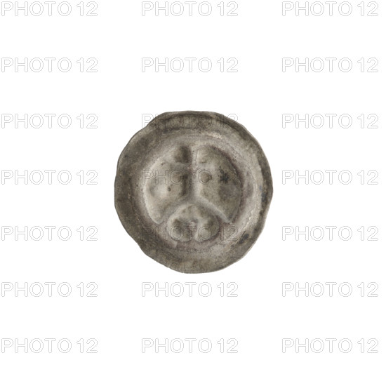 Denarius (bracteate), cross on arcade I (iconographic); motifs: crosses, balls, stars; one-sided coin; iconography: Cross supported by an arch, a six-pointed star below it, one ball on each side of the cross; issuer: Teutonic Knights (Order), State of the Teutonic Order (1226–1525); date: ca. 1277/1278–ca. 1287/1288; medium: coin (one-sided); diameter: 16.7 mm; weight: 0.30 g.