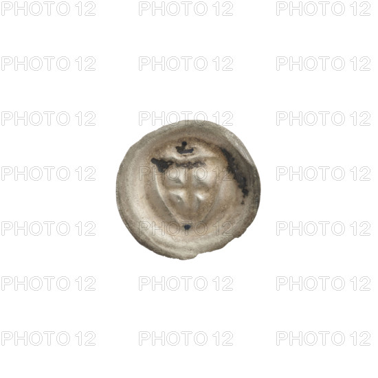 Denarius — bracteate; one-sided coin depicting a triangular shield with a cross whose arms reach the shield's edge; above the shield a trefoil-shaped cross; additional shields and trefoil iconography; Teutonic Knights (Order); ca. 1307/1308–ca. 1317/1318; coin (one-sided); diameter 14.6 mm; weight 0.17 g. WQXBCFS